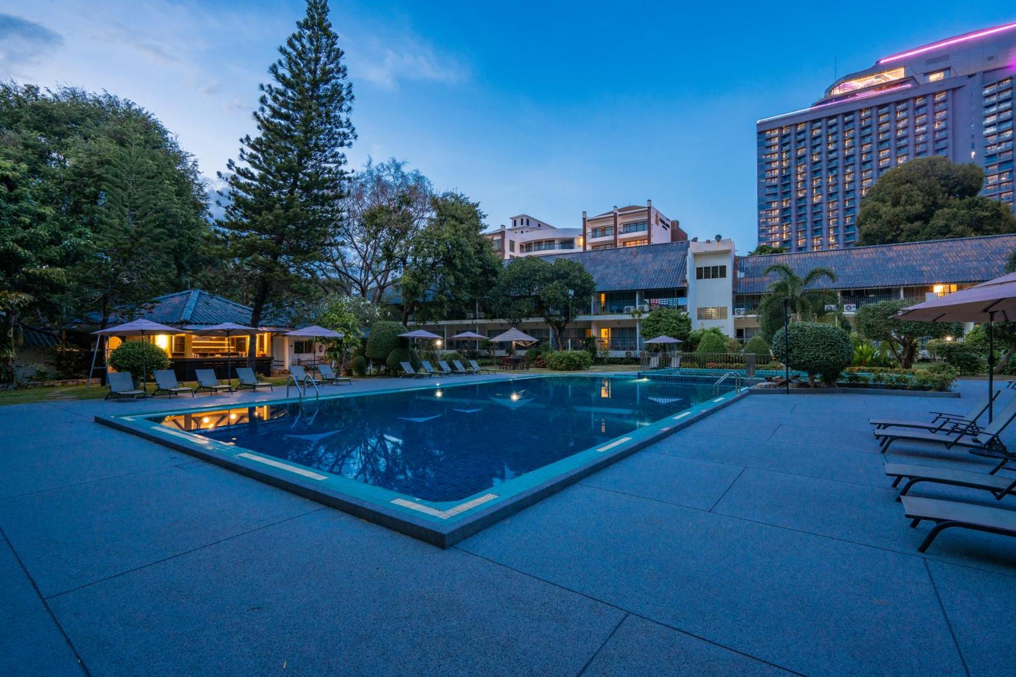 Sunshine Garden Resort Паттая Екстер'єр фото